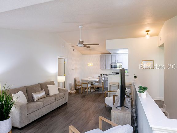 4th image of 897 Fording Island Rd APT 411