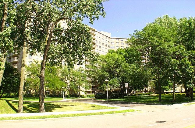 1st image of 7141 N Kedzie Ave APT 1512