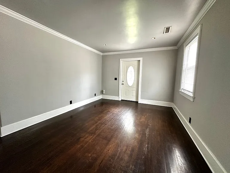 1310 Jones Ave — Photo 4