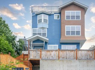 333 25th Ave E, Seattle, WA 98112