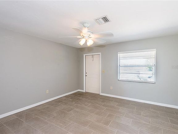 3rd image of 6937 Regina Dr