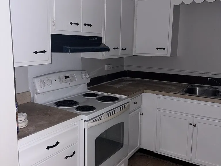 9517 Mansfield Ave #2 — Photo 8