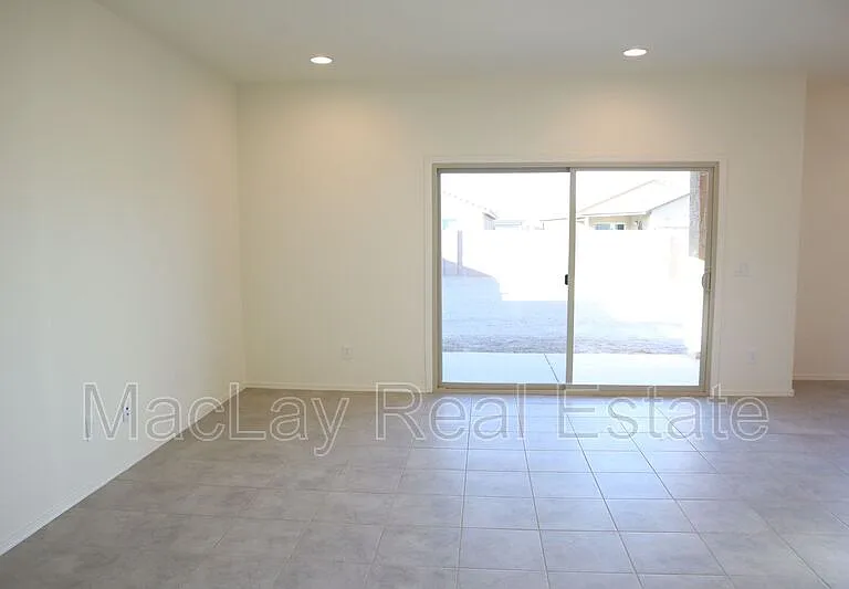 10676 W Golson Dr — Photo 13