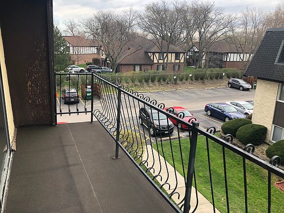 3rd image of 11119 S 84th Ave APT 3B