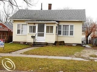 1st image of 586 E Hayes Ave