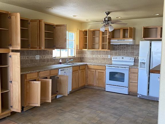 3rd image of 1740 Buena Vista Ct