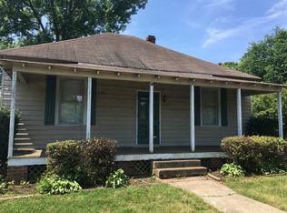 1204 Surry Ave, Hopewell, VA 23860