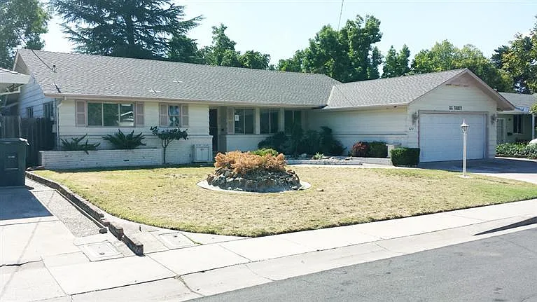 620 Bird St photo 1