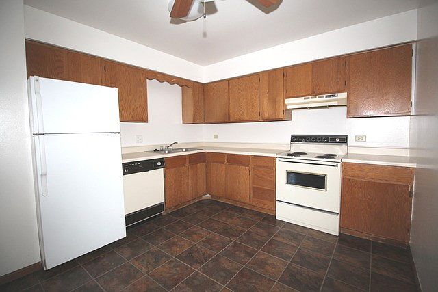 1st image of 623 Dean Dr APT 5