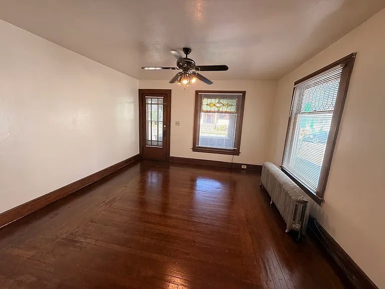 308 Roosevelt Ave #1S — Photo 6