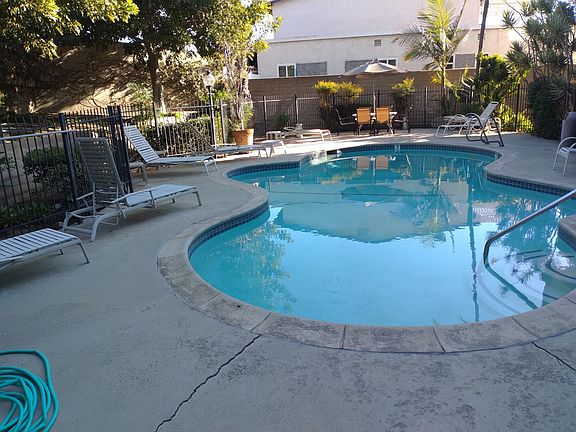 Pool, sauna, jacuzzi