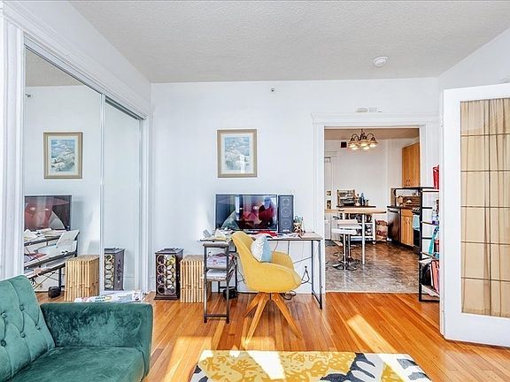 4th image of 285 Lynn Shore Dr APT 301