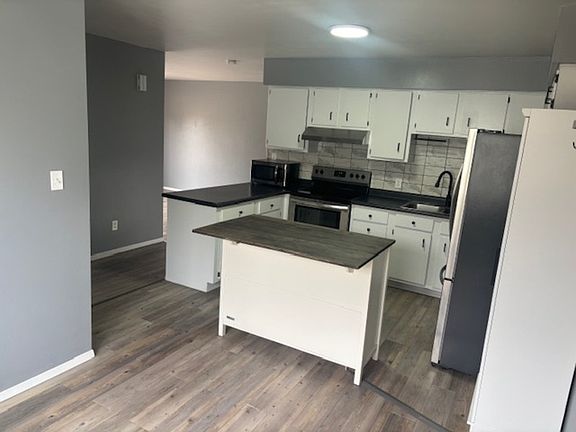 5th image of 508 N Cambridge Dr
