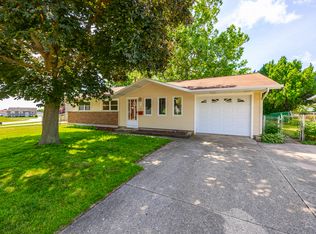 9 Beacon Ave, Romeoville, IL 60446