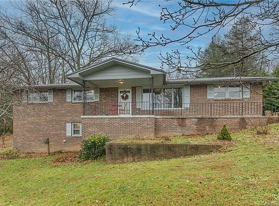 2nd image of 123 Fulton Dr
