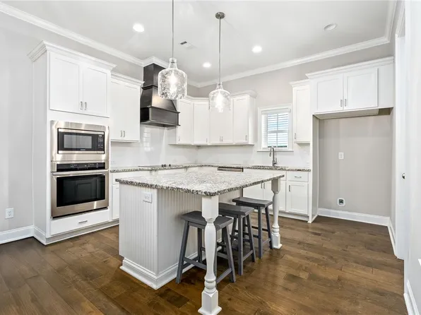 1846 Keystone Dr, Auburn, AL 36830