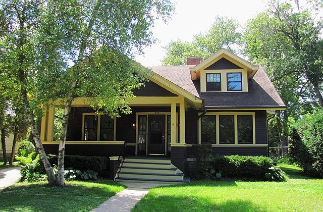 1st image of 425 Hawthorne Ave