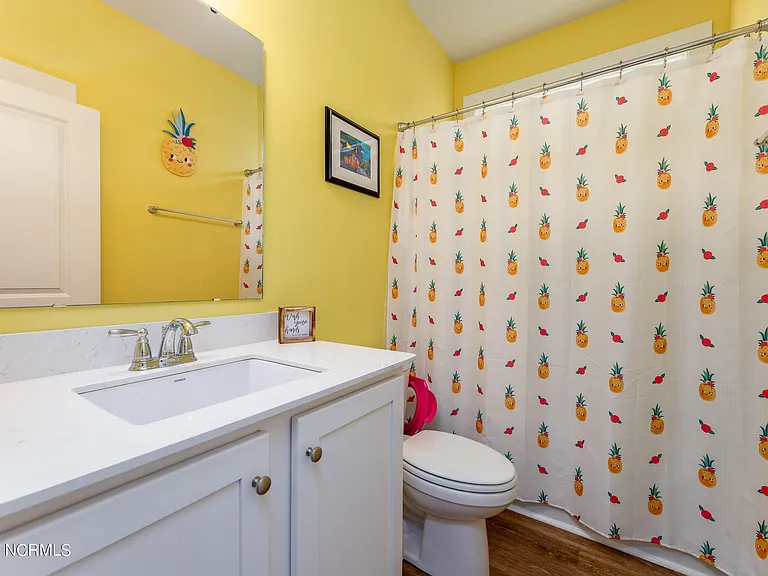 416 Edgewater Way — Photo 17