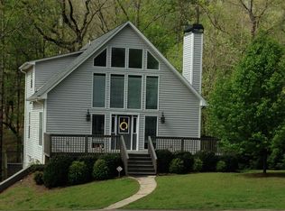 5238 Forest Cove Rd, Gainesville, GA 30506