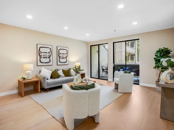 22330 Homestead Rd APT 117, Cupertino, CA 95014