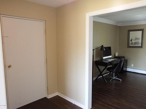 3rd image of 476 Barkwood Dr NW