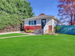 700 Franklin Ave, Massapequa, NY 11758