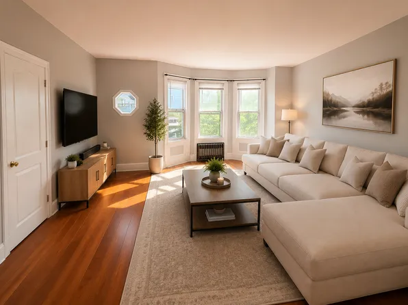 31 W 34th St #2, Bayonne, NJ 07002