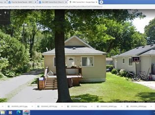 2885 Central Blvd, Milford, MI 48380