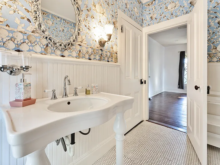 232 Saint George St #A — Photo 22