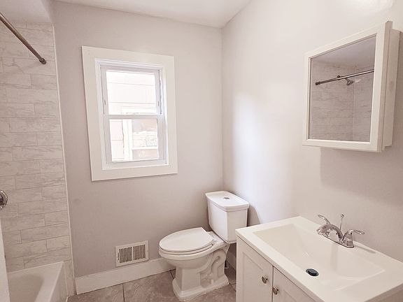 2nd image of 276 Randolph Ave #A