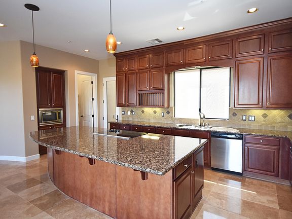 3rd image of 6764 W Roberta Ln