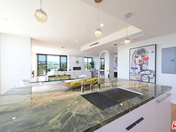 10601 Wilshire Blvd APT 1404, Los Angeles, CA 90024