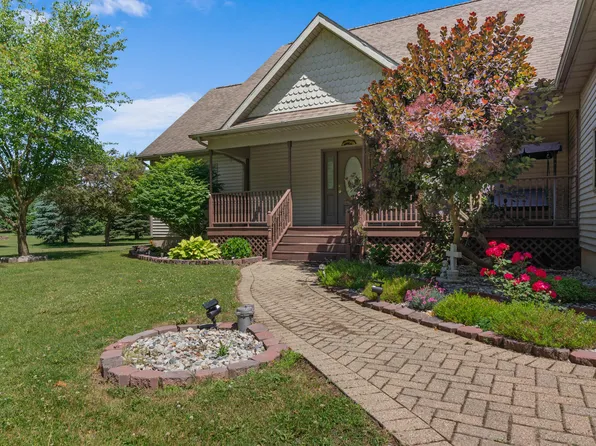 1016 Lukesport Rd, Quincy, MI 49082