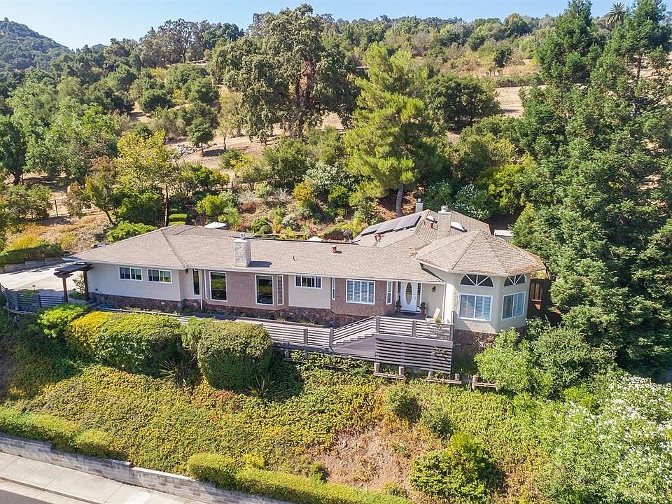 1st image of 211 Westhill Dr