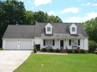 120 Matthew Cir, Danville, VA 24540
