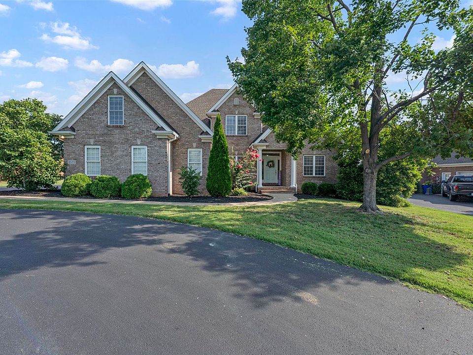 1st image of 2075 Chesapeake Dr