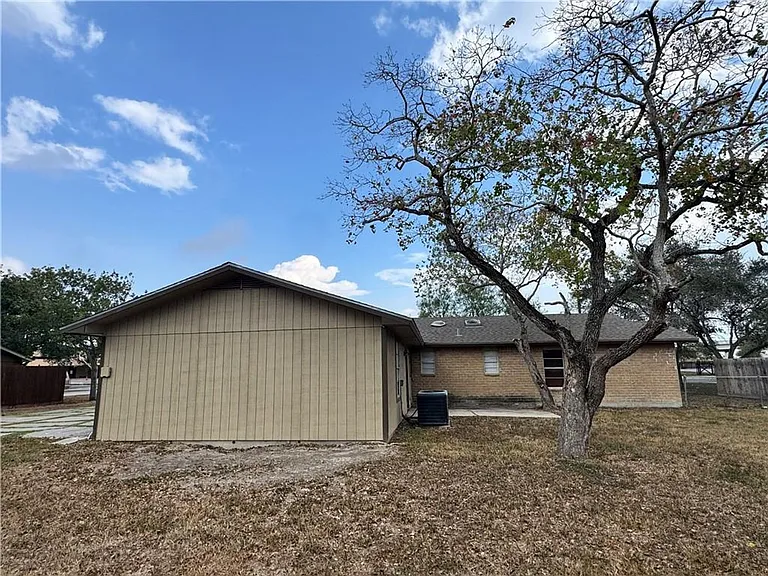 4609 Cornett Dr — Photo 22