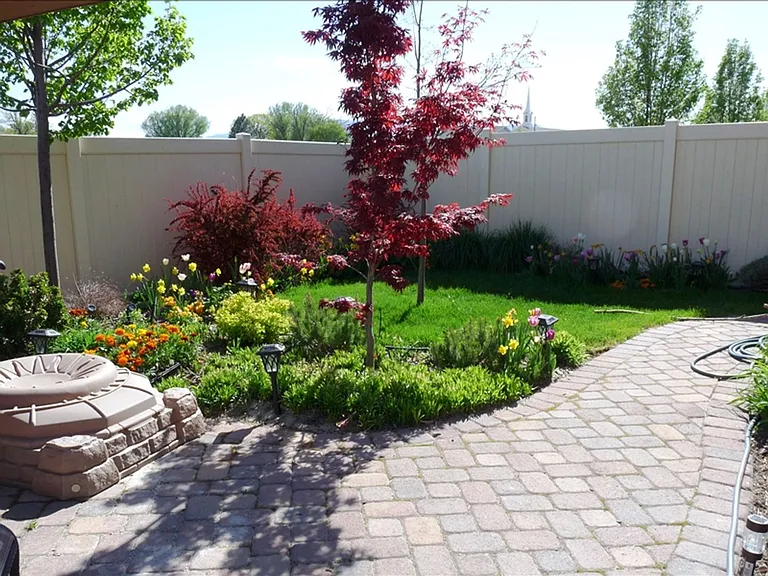 1209 W Spencer Rd — Photo 3