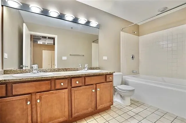 2107 Grand Blvd #604 — Photo 8