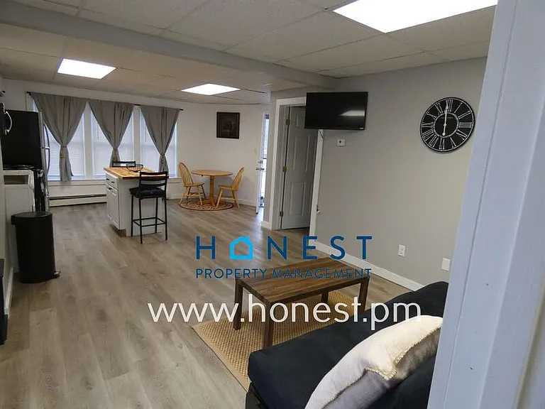 508 Water St #4 — Photo 2