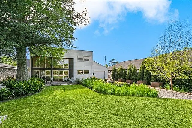 221 Highway Dr — Photo 29