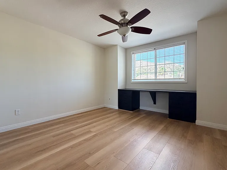 5525 Green Hollow Ln — Photo 22