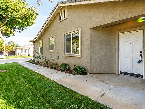 4th image of 241 Carner Ln