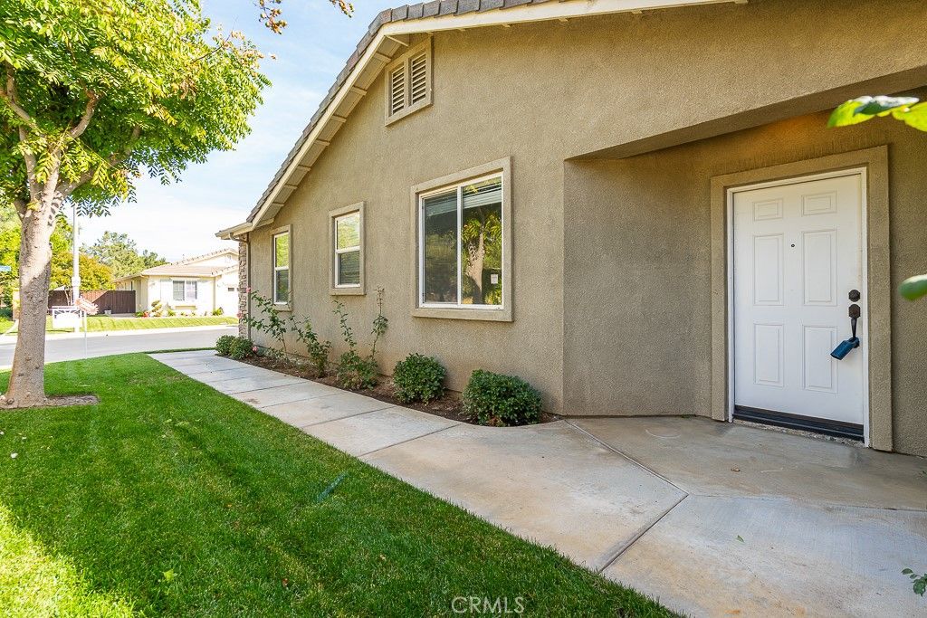 241 Carner Ln, Hemet, CA - View 4
