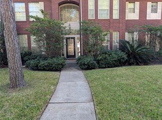 4510 Chestnut Meadow Dr, Sugar Land, TX 77479