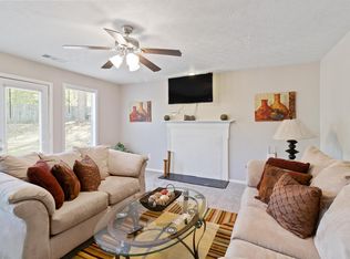 1225 Huntington Place Cir, Lithonia, GA 30058