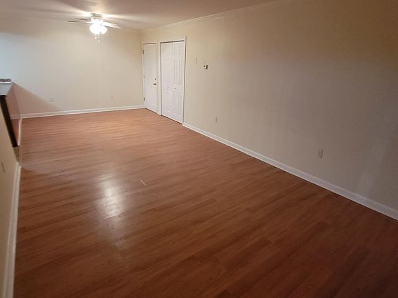 3rd image of 131 Fordson Ave APT 1