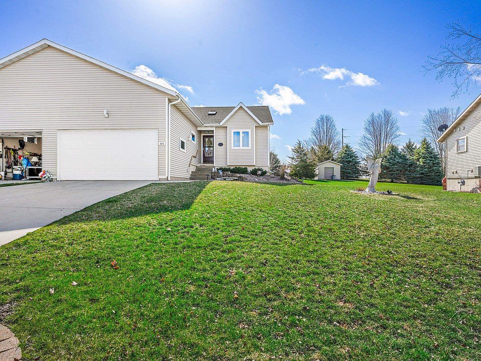 1st image of 325 Redruth Dr