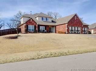 11498 S 261st East Ave, Coweta, OK 74429