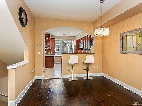 4th image of 9511 182nd Pl NE Unit 106